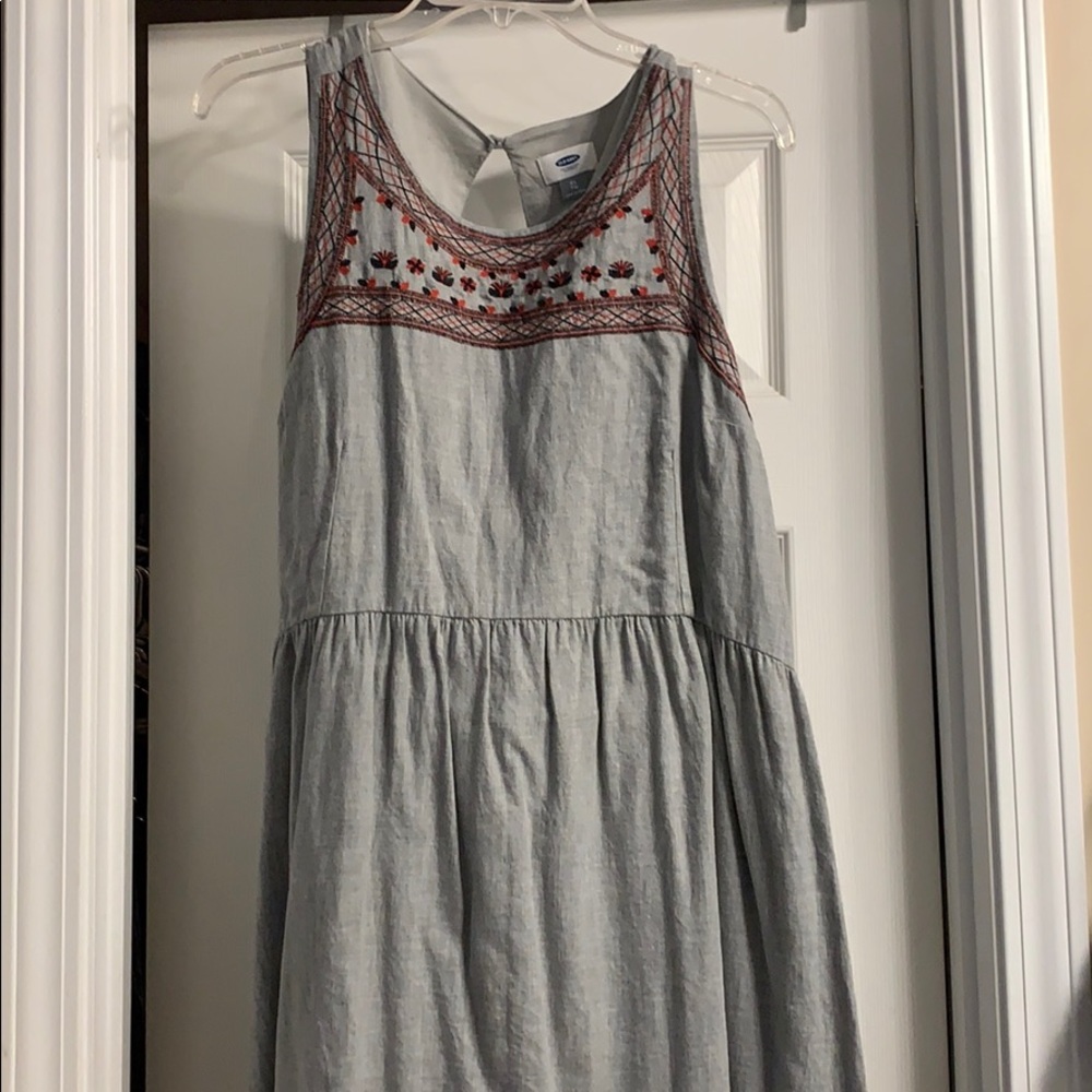 Old navy embroidered dress